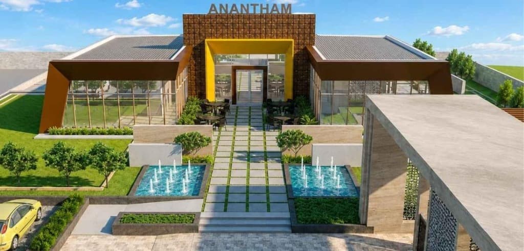 Clubhouse Courtyard & Water Court